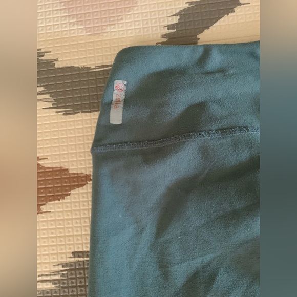 Zella Live In Midi Leggings - Picture 2 of 5